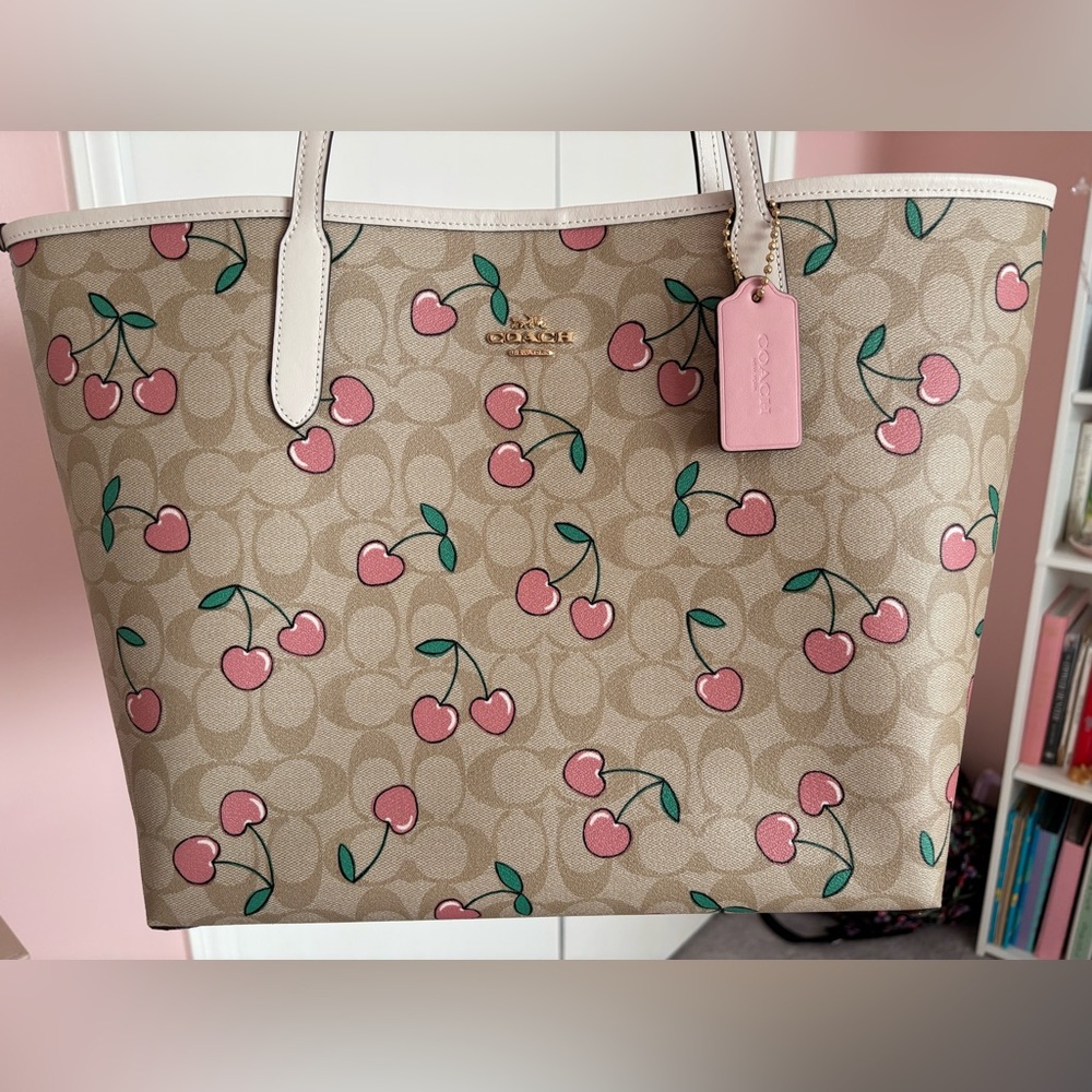 Coach Signature City Tote Pink Cherry Hearts